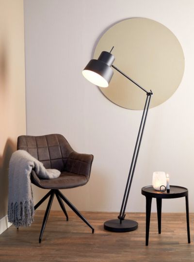 WESLY black Floor Lamp