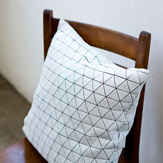 Ilay pillow - B&W [2 x In-Stock]