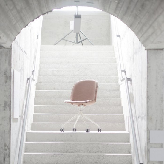 Shell Chair II with wheels Shell Chair II with wheels