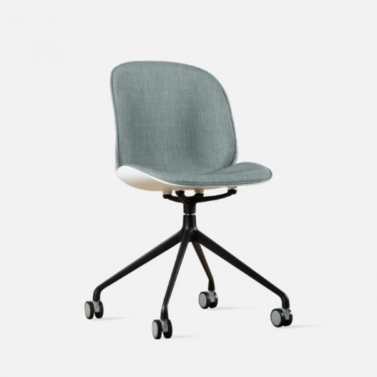 Shell Chair II with wheels